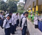 Ujian Madrasah MTsN 17 Tanah Datar Resmi Dimulai, Siswa Ikuti Ujian dengan Tertib dan Penuh Semangat